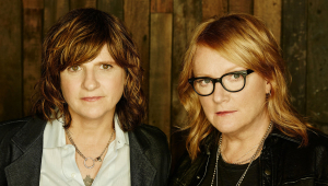 Image of Indigo Girls & Linda Perry